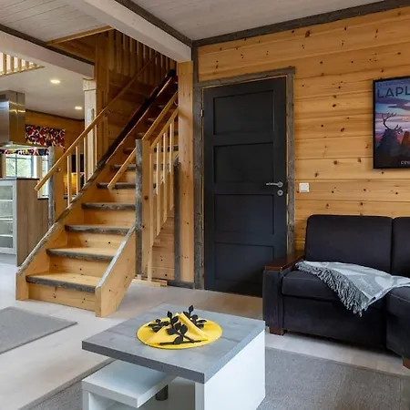 Kurjenkenkae By Hiyllaes Kittilä