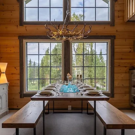 アパート Kurjenkenkae By Hiyllaes