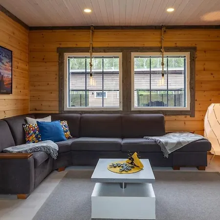 アパート Kurjenkenkae By Hiyllaes *