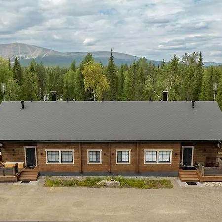 Kurjenkenkae By Hiyllaes アパート