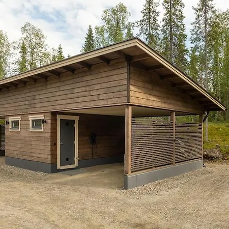 Kurjenkenkae By Hiyllaes Kittilä