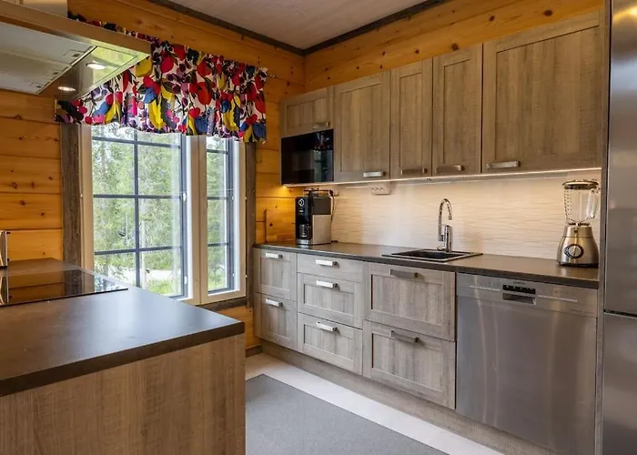 Kurjenkenkae By Hiyllaes *