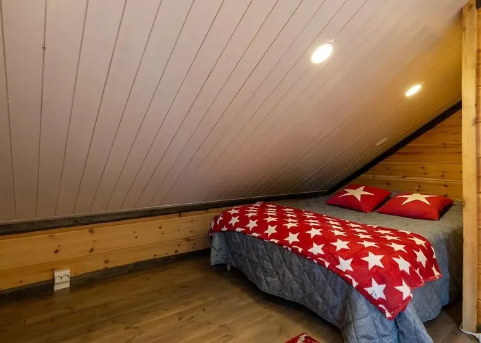 Kurjenkenkae By Hiyllaes * Kittilä